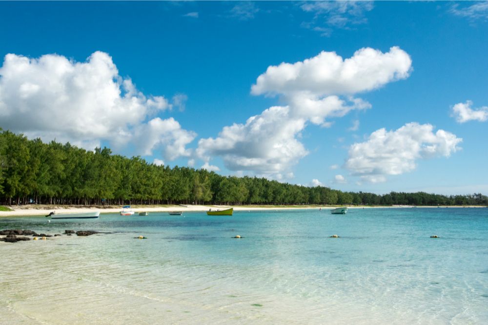 Pre-Summer Getaway: 9 Best Honeymoon Destinations in May 10 How To Honeymoon
