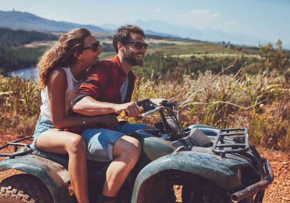Cabo vs Cancun Honeymoon: Which Sea Is Right For You? 6 How To Honeymoon